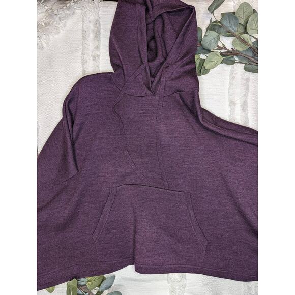 Lululemon All In A Day Hooded Poncho in Black Cherry - Picture 1 of 9